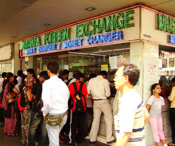 Money Changers at Mustafa Centre