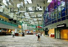 changi-airport-shopping