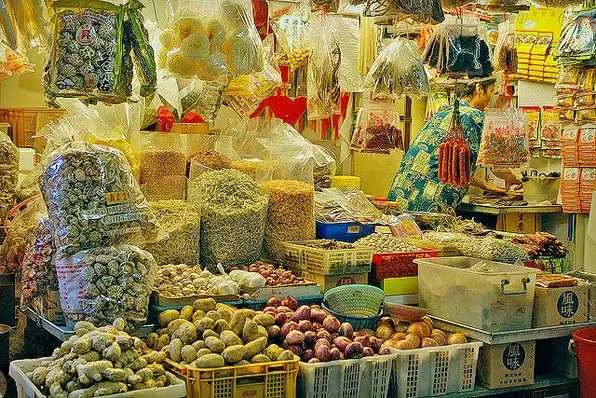 5 Best Wet Markets in Singapore to Immerse in Local Culture