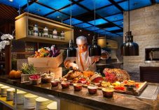 the-edge-champagne-brunch