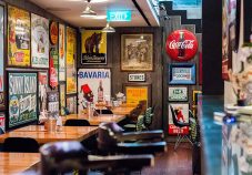 mr-punch-public-house-singapore