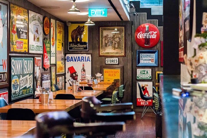 mr-punch-public-house-singapore