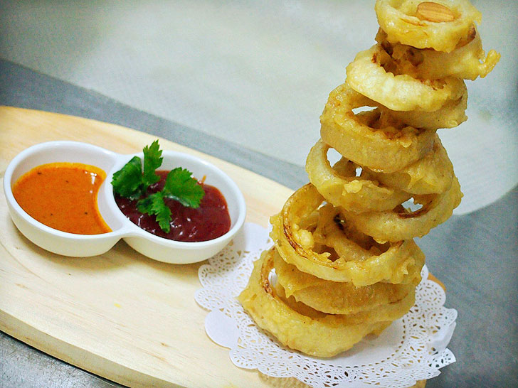 Woody-Family-Cafe-onion-rings
