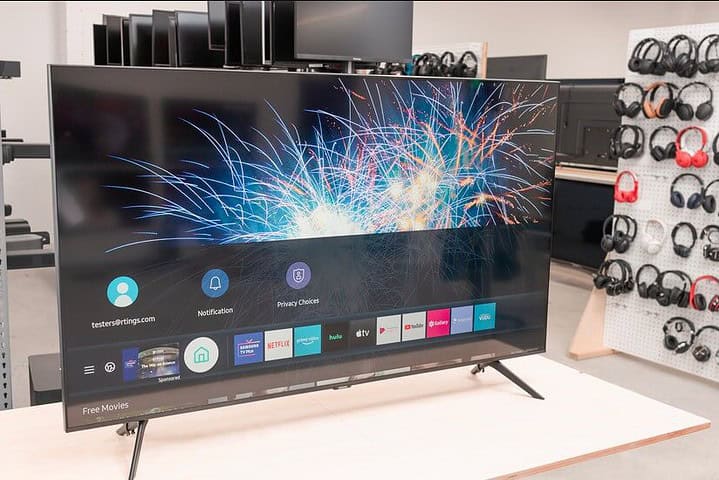 Samsung 50" AU7000 UHD 4K Smart TV