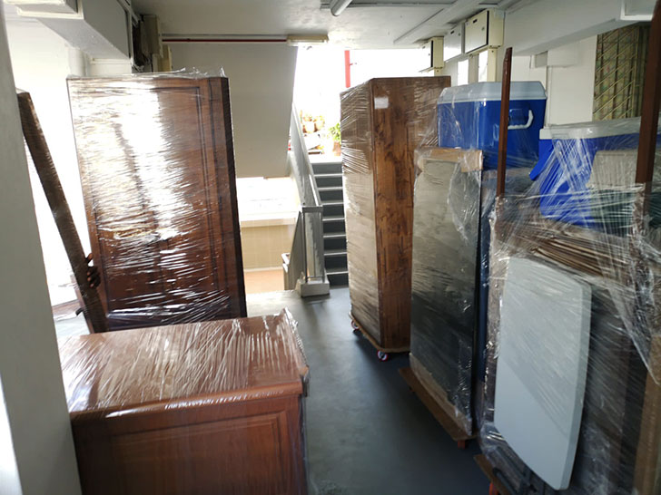 9 Ways To Get Rid Of Bulky Furniture & Appliances In Singapore