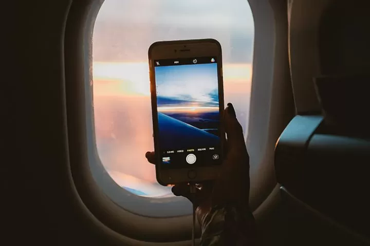 First-Class Vs Private Jet Charter: What’s the Difference?