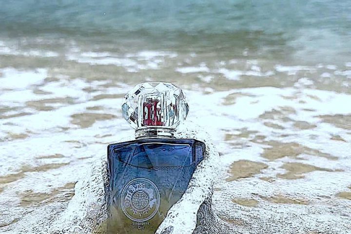 Singapore Girl Perfume Review