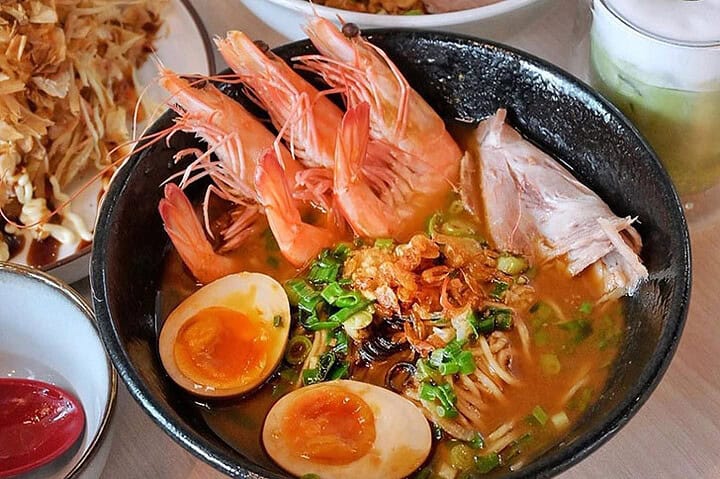 Fire Ramen by Menbaka