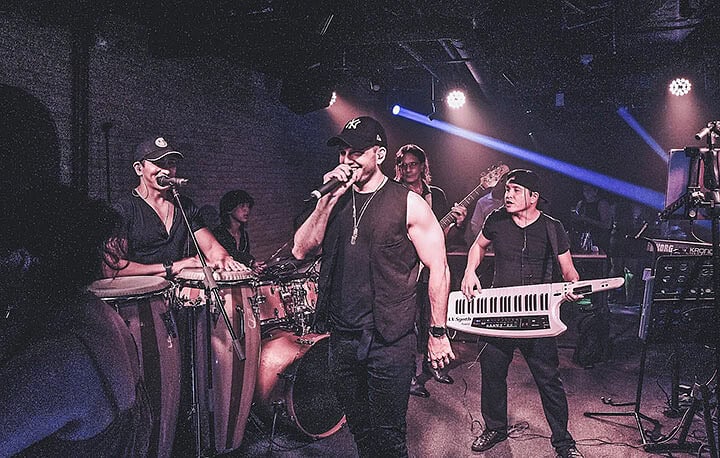 live music bars in Singapore