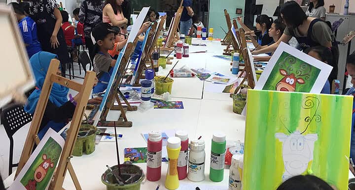 Art classes for kids in Singapore