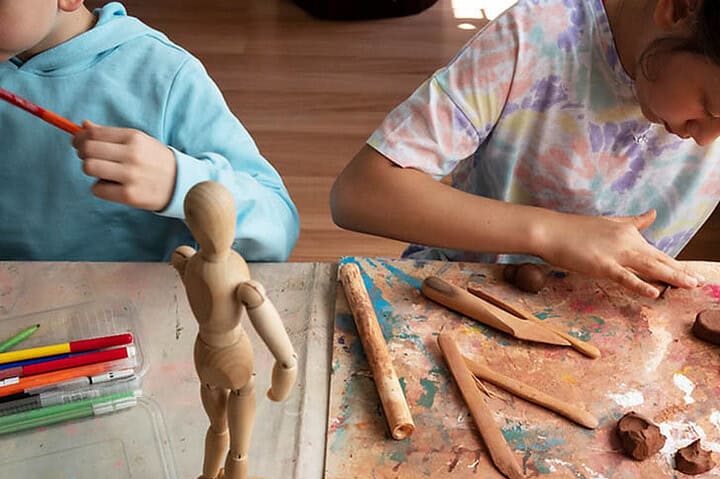 Art classes for kids in Singapore