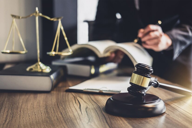 9 Key Qualities to Seek in a Criminal Defence Lawyer in Singapore