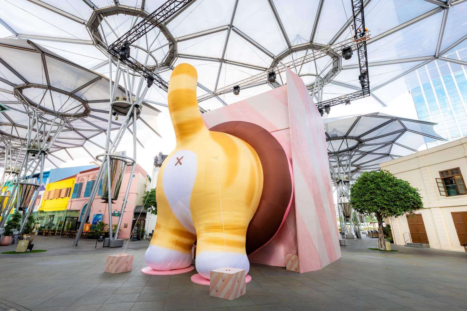 CapitaLand Malls’ Giant Mystery Box Awaits at CQ @ Clarke Quay CapitaLand Malls’ Giant Mystery Box Awaits at CQ @ Clarke Quay