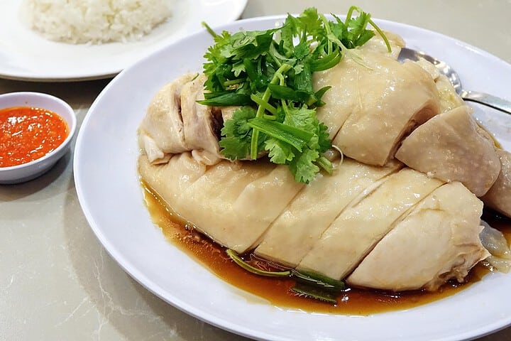 5 Best Chicken Rice in Singapore Every Food Lover Should Try