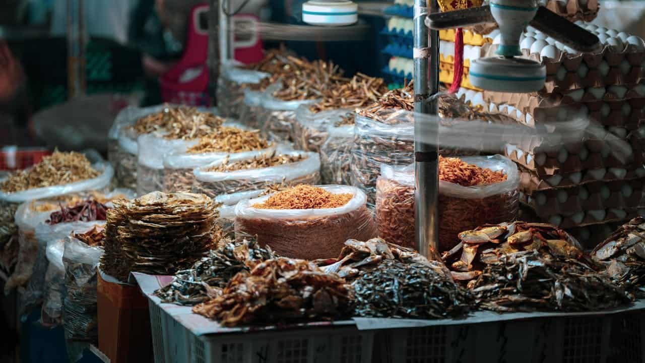 dried good store at wet market